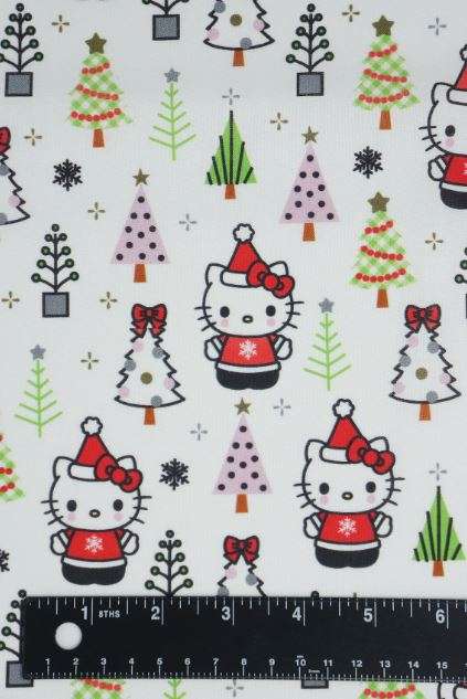 1/2 metro de Hello Kitty Arboles de Navidad sobre blanco Springs Creative