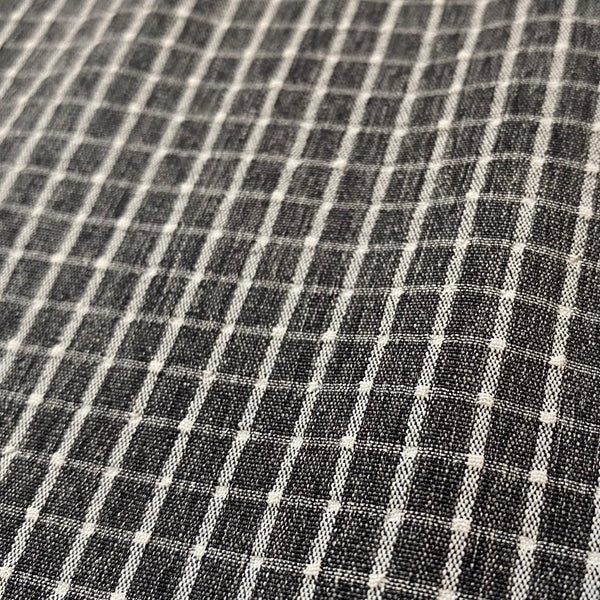 1/2 metro de Homespun mini cuadritos negros telar de algodón